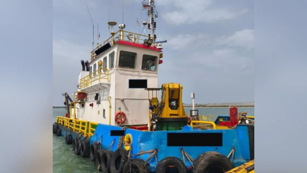 Eight tugboat crew members arrested in Singapore marine fuel theft operation