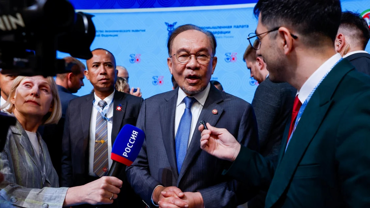 PM Anwar Ibrahim highlights cultural bonds, reveals appreciation for Russian music and literature