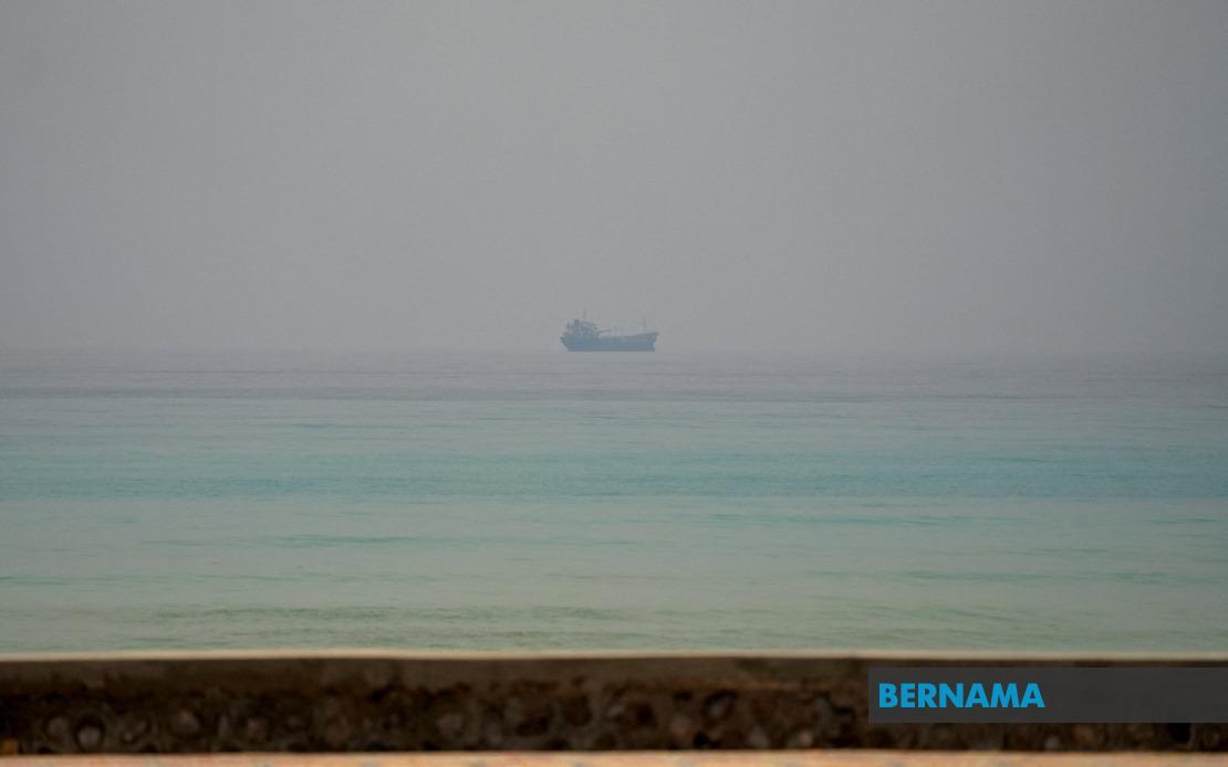 Three Oil Tankers Attacked Off Oman Coast, Crew Members Missing as Strait of Hormuz Tensions Escalate