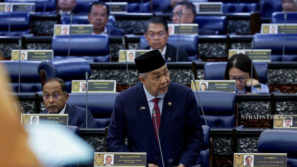 Malaysia's New Cybercrimes Bill Targets Modern Online Threats, Replaces 30-Year-Old Law