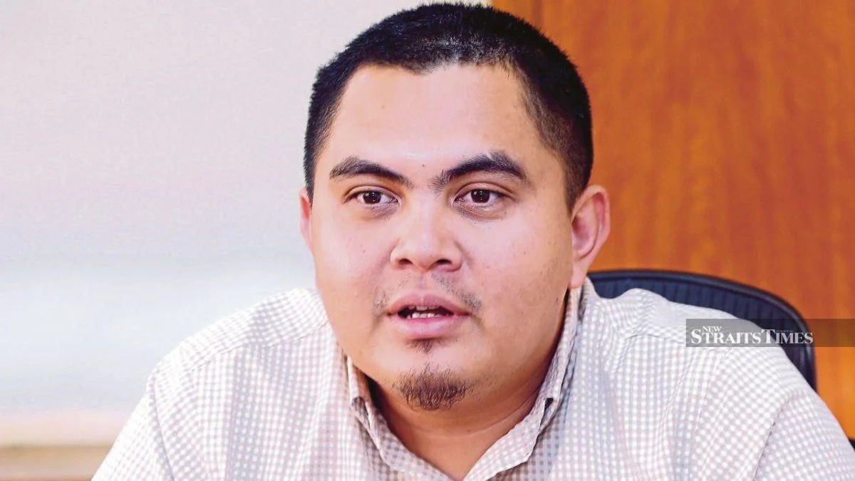 Umno is not a 'family party', Akmal tells Puad