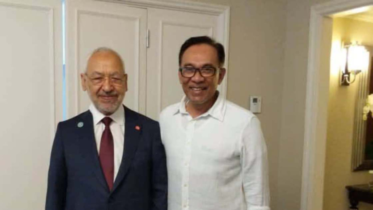 Anwar Urges Tunisia to Free Ghannouchi on Compassionate Grounds