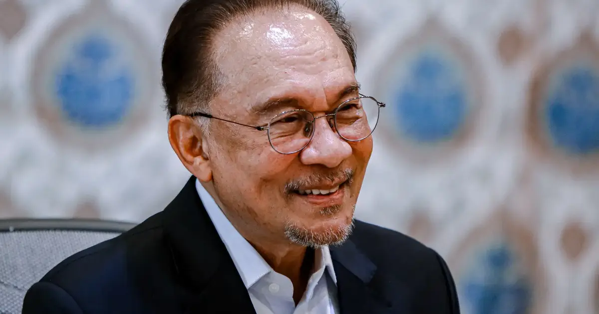 Anwar Maintains Strongest Public Support Among Malaysian Political Leaders