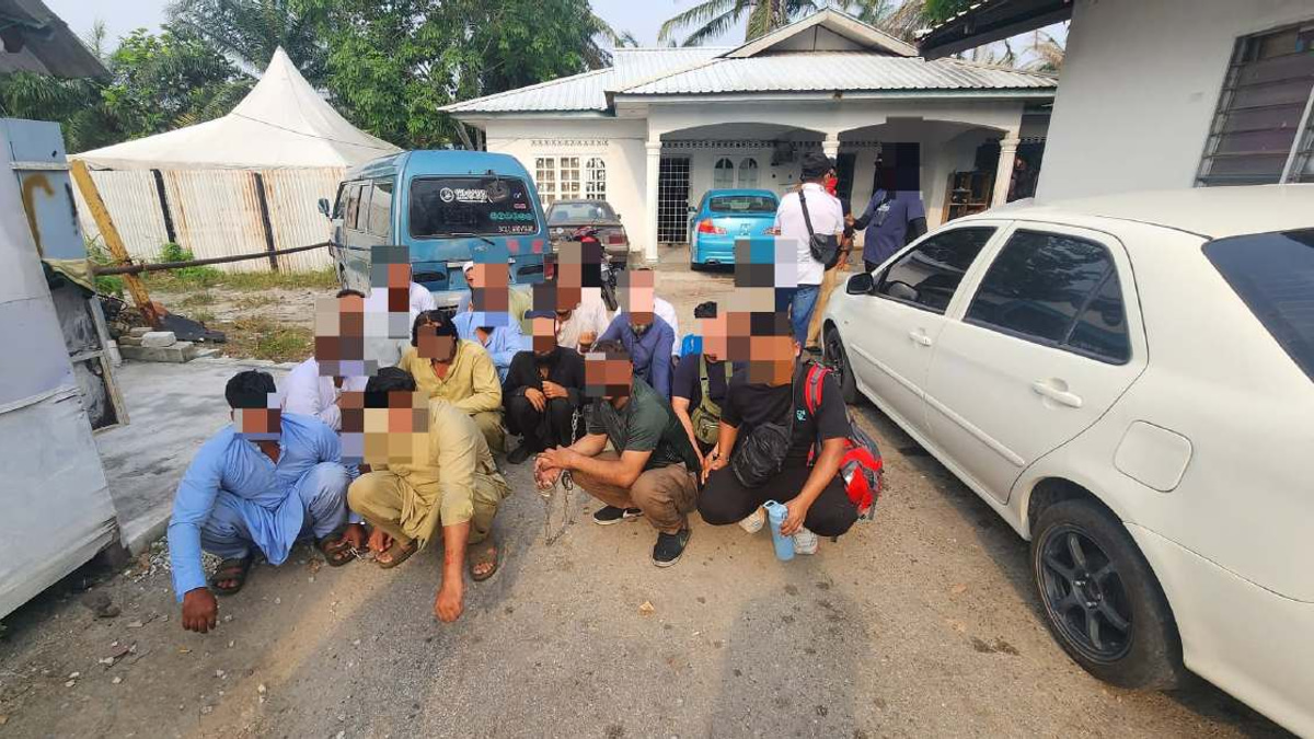 Pakistani Kingpin Leads Vehicle Parts Trafficking Ring: 20 Arrested in Klang Raid