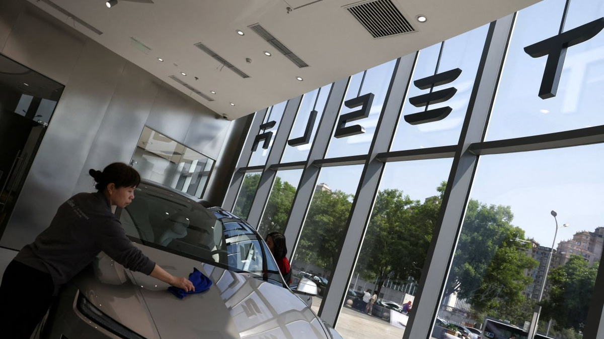Tesla ordered to recall 3 million vehicles in China over retractable door-handle safety concerns