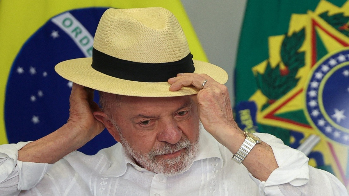 Lula Maintains Narrow Edge Over Bolsonaro's Son in Brazil's October Presidential Race