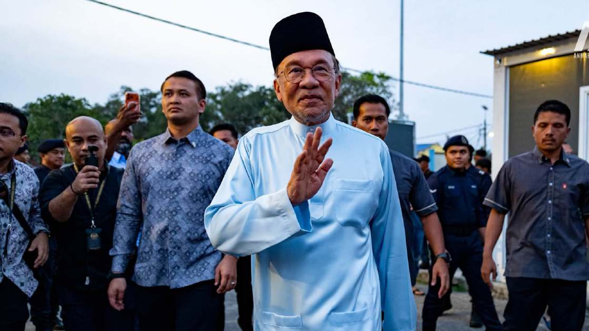 Anwar calls for Negri Sembilan backing as polls near, emphasises stability over division
