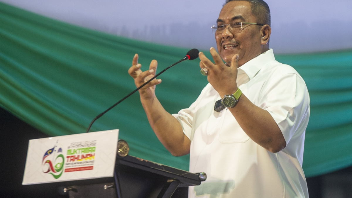 Zahid warns Sanusi against Negeri Sembilan campaign, urges focus on Kedah