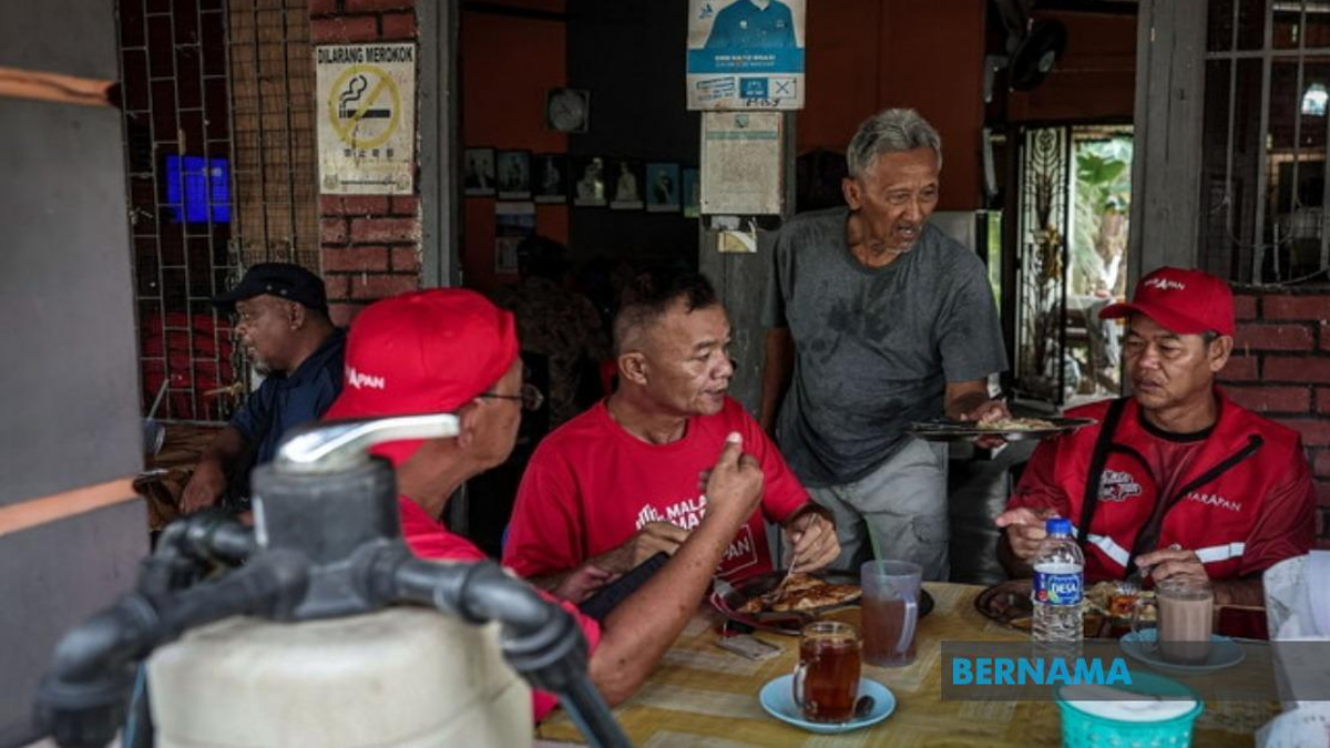 Johor Election Campaign Fuels Unexpected Boom for Small Business Operators