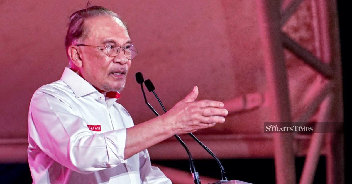 Malaysia's 5.8% Growth Signals Economic Strength, But Anwar Warns Reform Momentum Must Not Slip