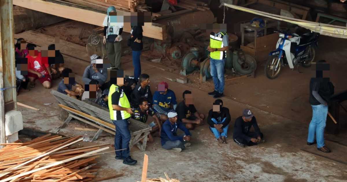 Immigration raid in Selangor nets 62 foreigners for pass violations