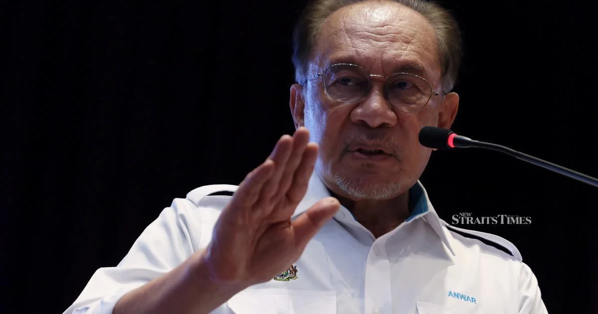Civil Service Excellence Key to Malaysia's Global Competitiveness Gains, Says Anwar