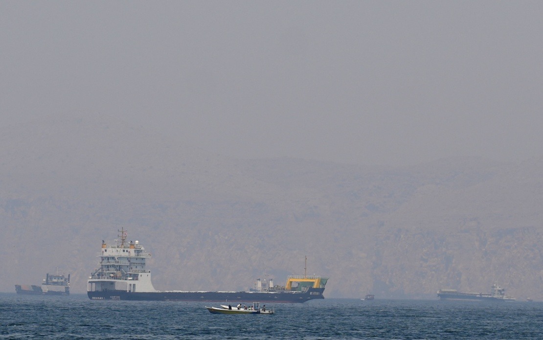 Trump Vows No Strait of Hormuz Tolls for 60 Days, Threatens US Fees After Ceasefire