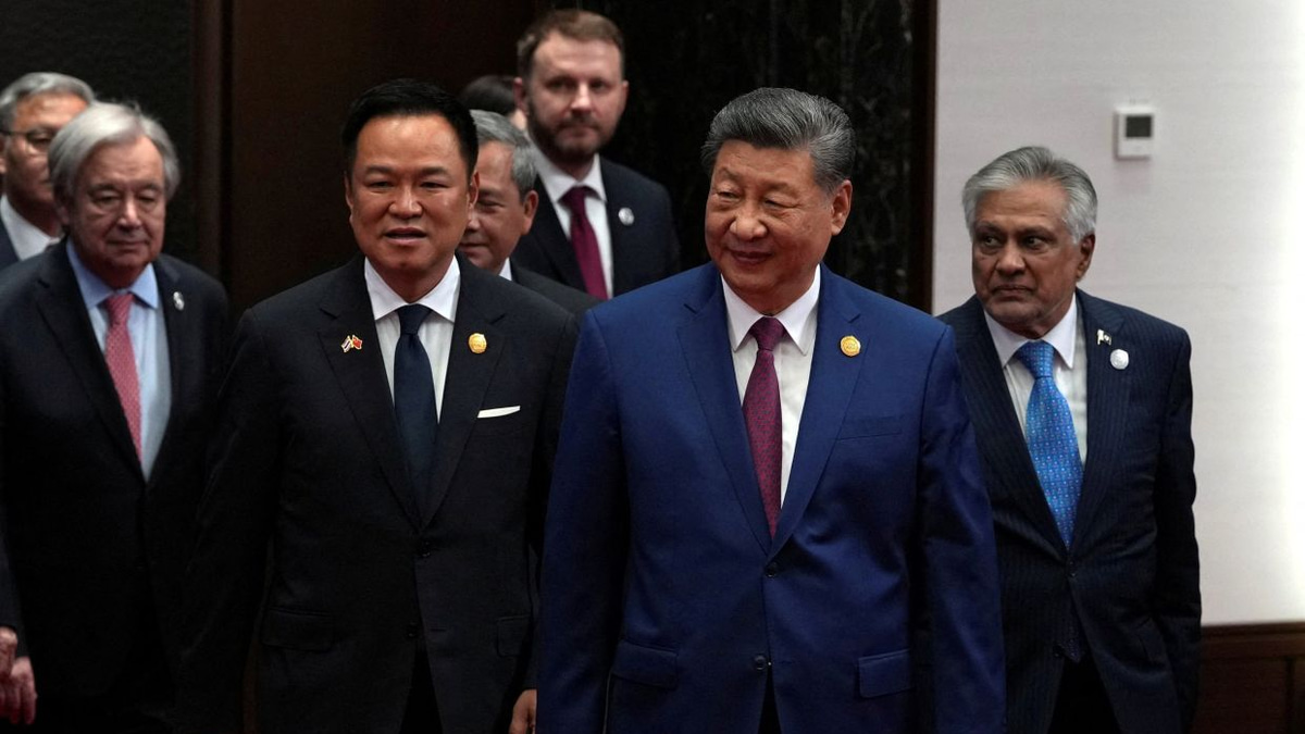 Thai PM's Musical Diplomacy: Anutin Serenades China's Premier During Beijing Visit