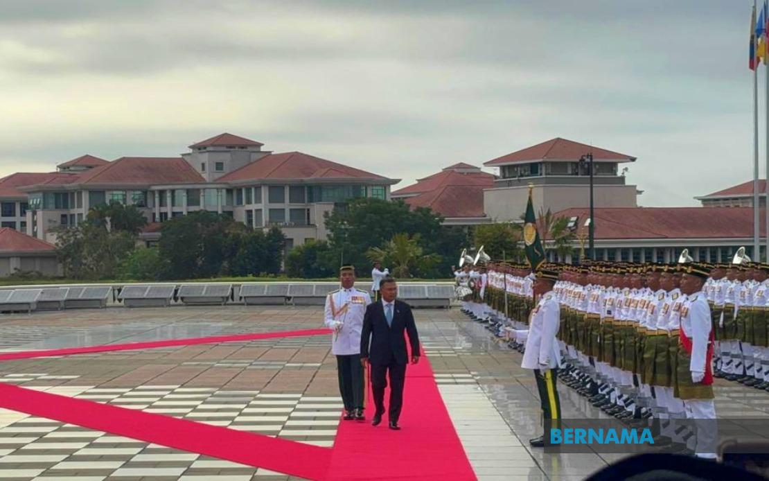 Bangladesh PM Tarique Rahman Accorded Ceremonial Welcome in Putrajaya