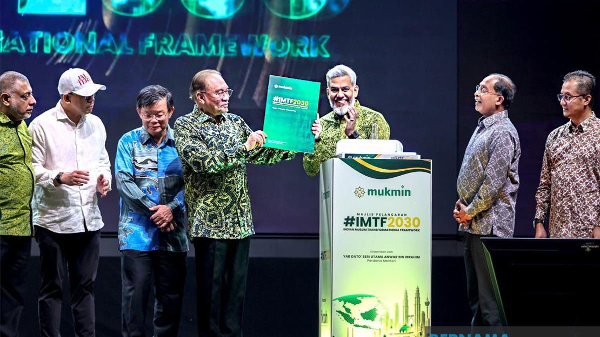 Anwar Sets 30-Day Timeline To Untangle Foreign Worker Application Bottlenecks