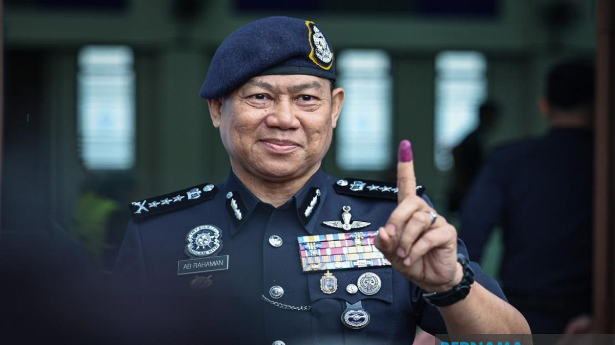 Early Voting in Johor State Election Progresses Smoothly with 36% Police Turnout by Mid-Morning