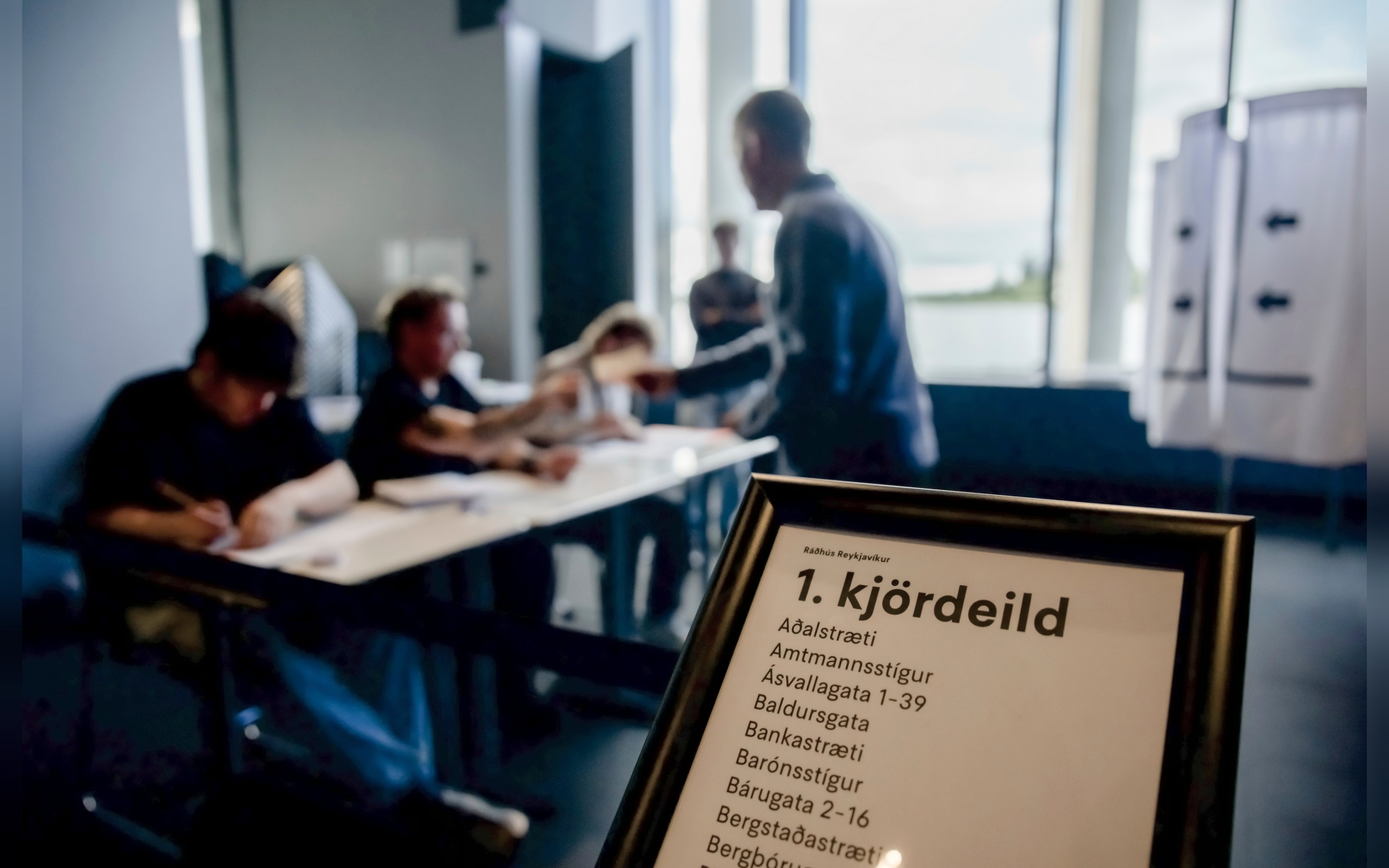 Iceland Votes Narrowly Against Reopening EU Membership Negotiations