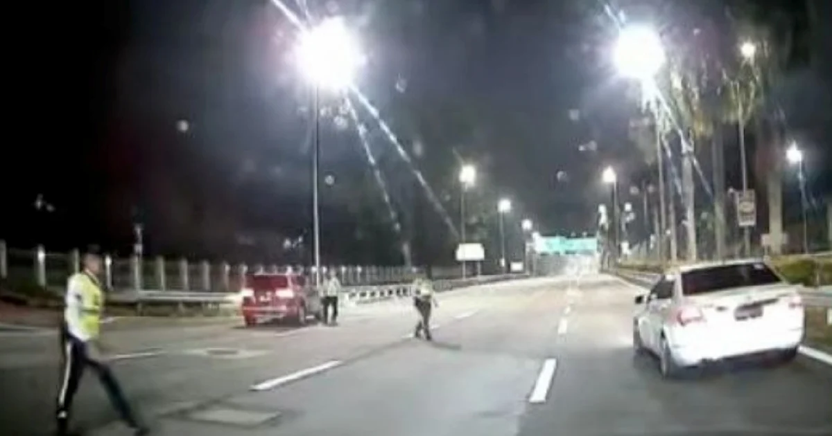 Young Mercedes driver arrested following high-speed roadblock collision on Sprint Expressway