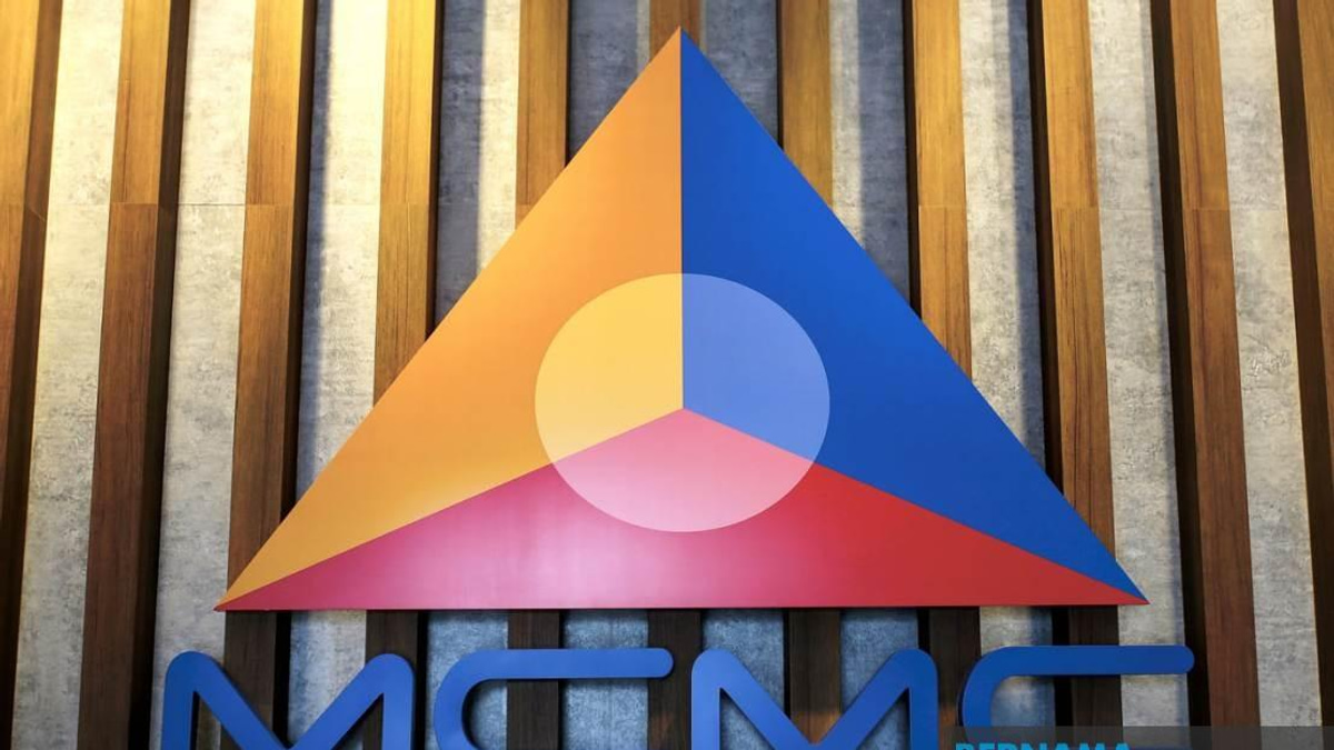 MCMC Rolls Out Fibre Upgrades to Tackle Full Signal, No Internet Problem