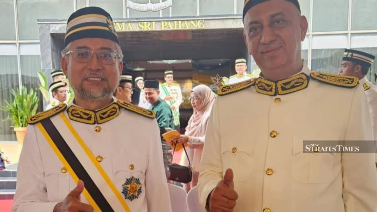 Two Pahang Bersatu lawmakers pledge backing for Menteri Besar Wan Rosdy until state polls