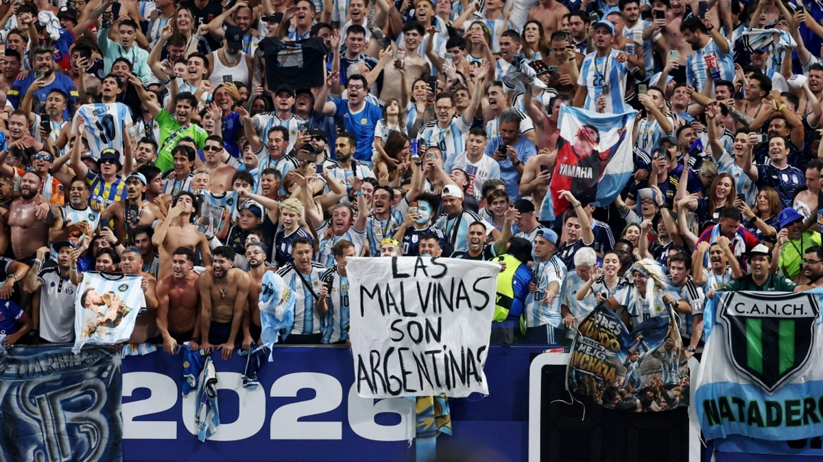 FIFA Launches Disciplinary Action Against Argentina Over Falklands Banner and World Cup Conduct