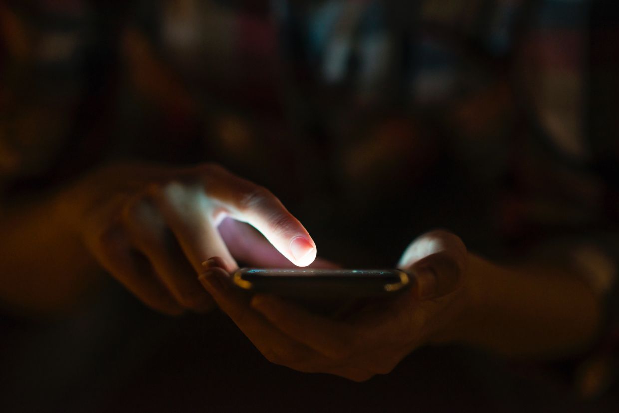 Malaysia's Social Media Ban for Under-16s: Mental Health Experts Divided on Benefits and Risks