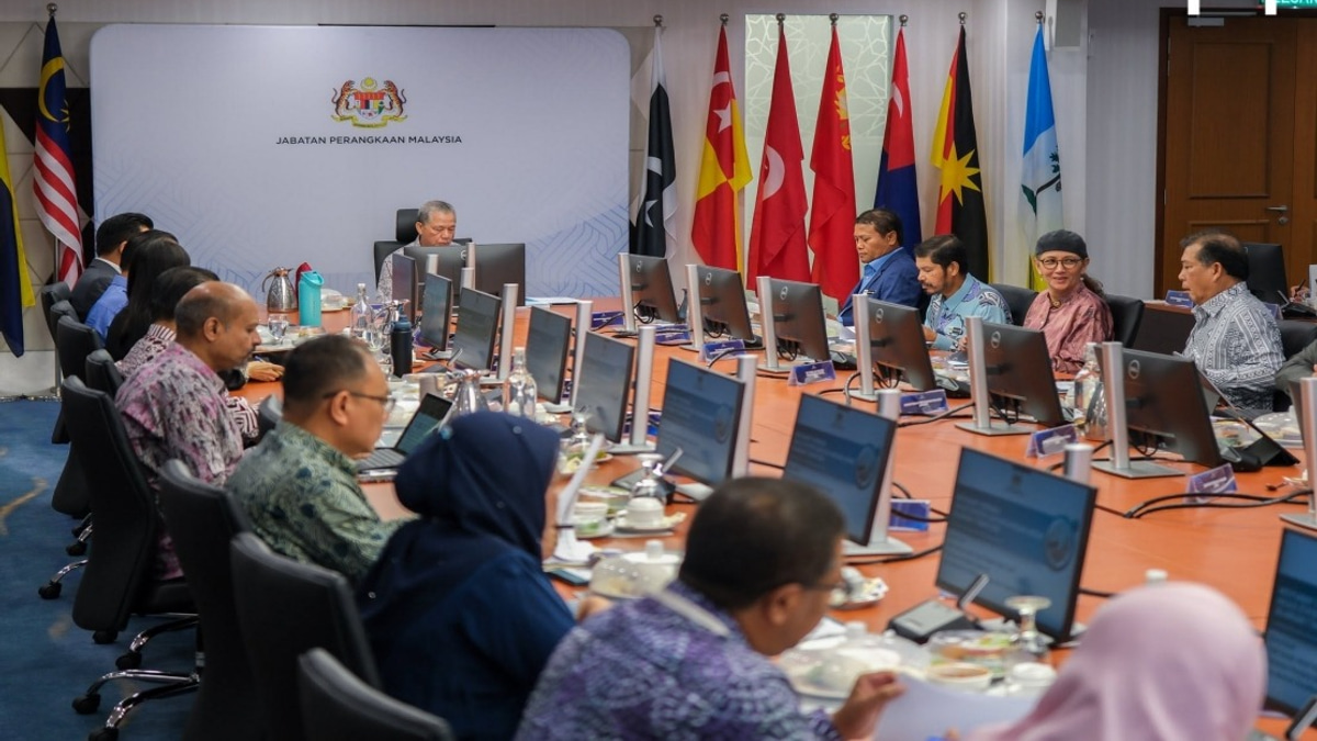 Data and AI to Drive 13th Malaysia Plan Implementation, Says Fadillah