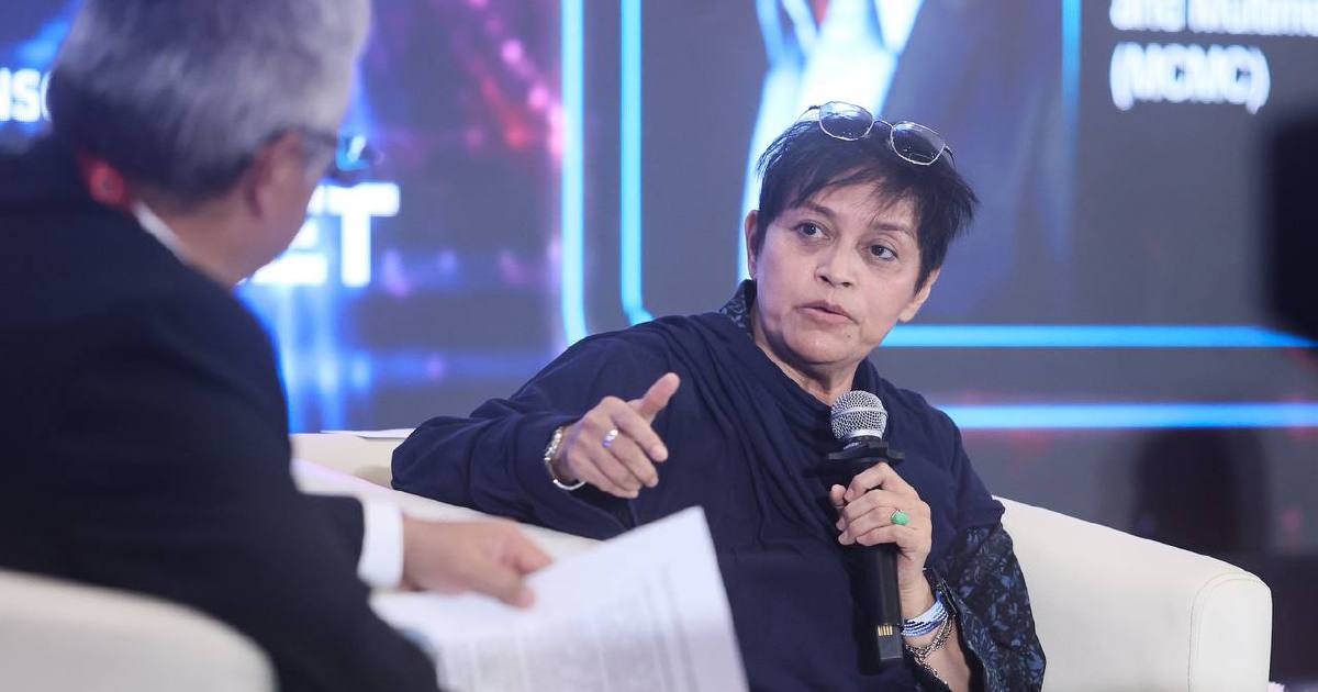 Malaysia Must Level Digital Playing Field During Elections, Says Azalina