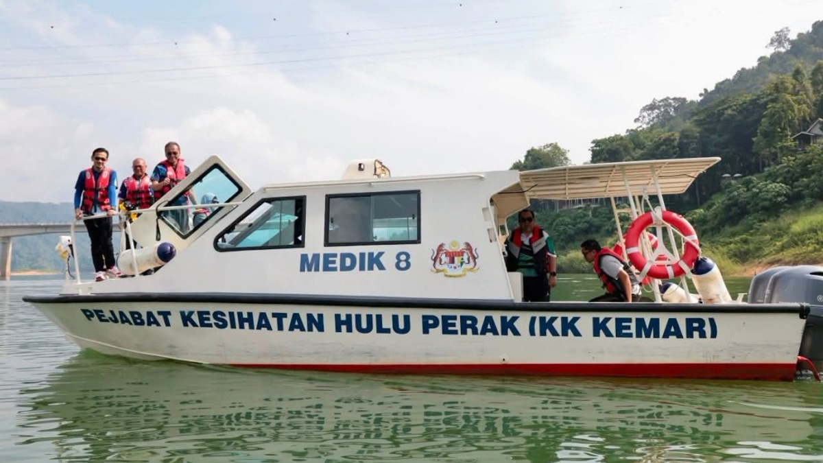 Ministry of Health Deploys Eighth Medical Boat to Serve Orang Asli Communities in Hulu Perak