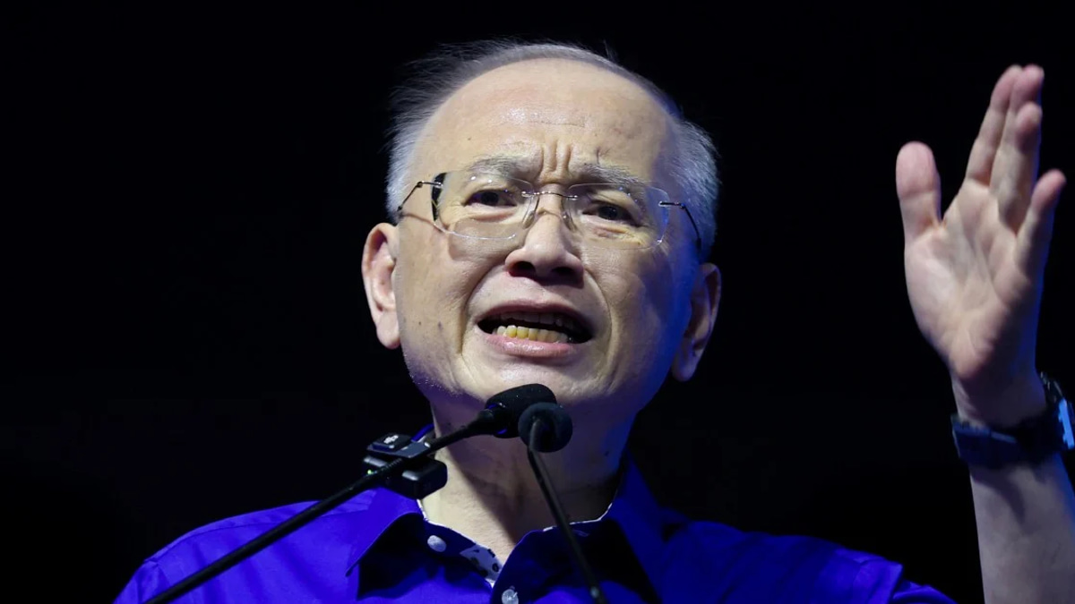 Johor MP Flags Gridlock Concerns As e-ART Launch Delays Create Uncertainty