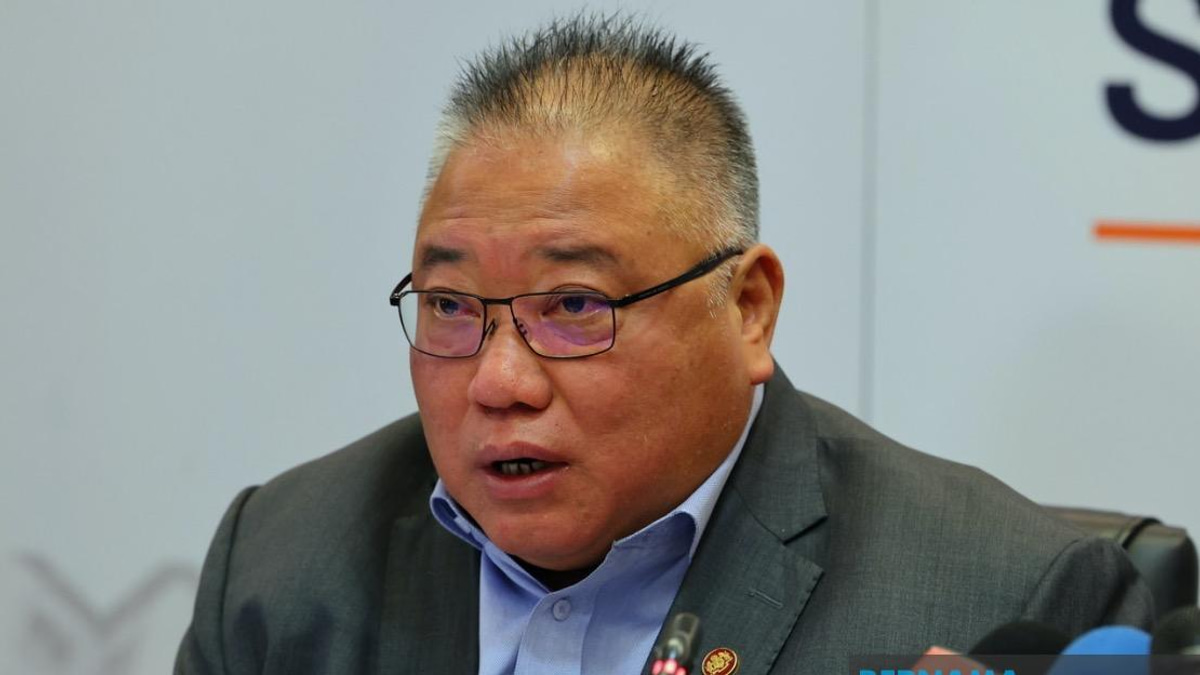 Aviation Sector Must Overhaul Crew Screening After Co-pilot Drug Arrest, Says Tiong