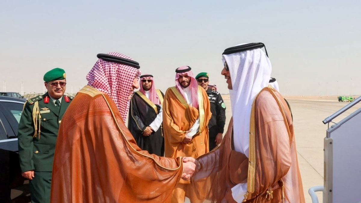 Qatar's PM Visits Saudi Arabia to Advance Regional Stability Dialogue