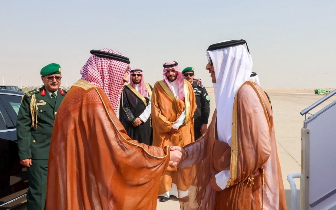 Qatar's PM Visits Saudi Arabia to Advance Regional Stability Dialogue