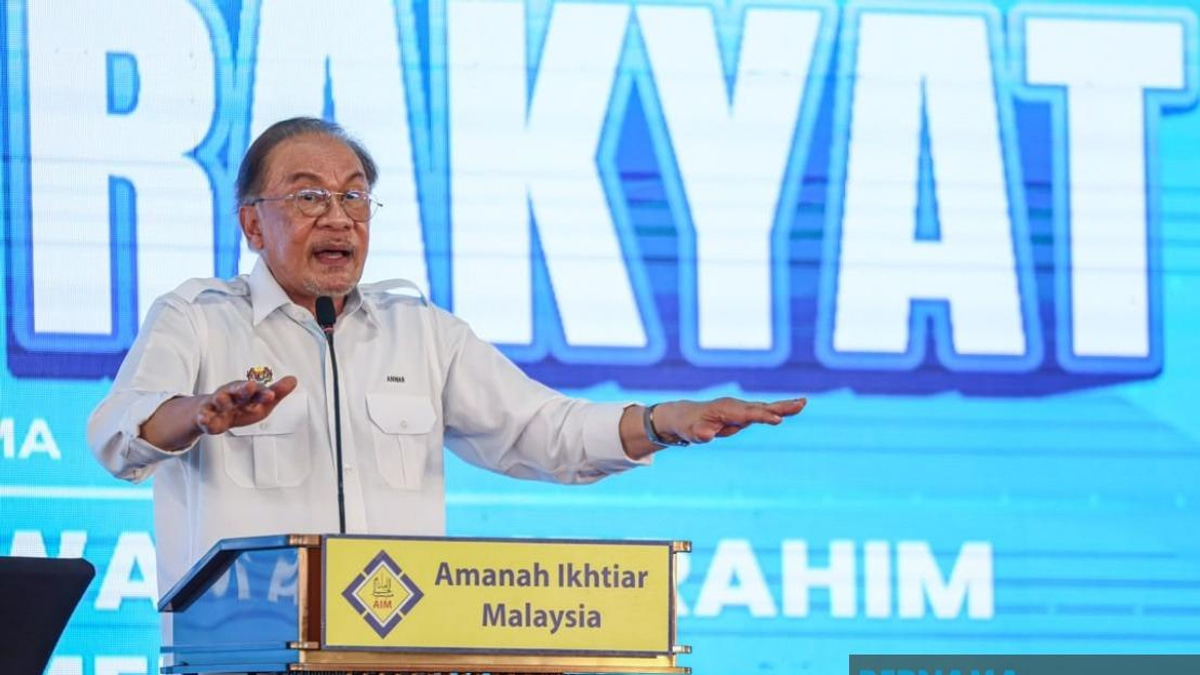 PM Anwar: Opposition Unites Against My Anti-Corruption Drive