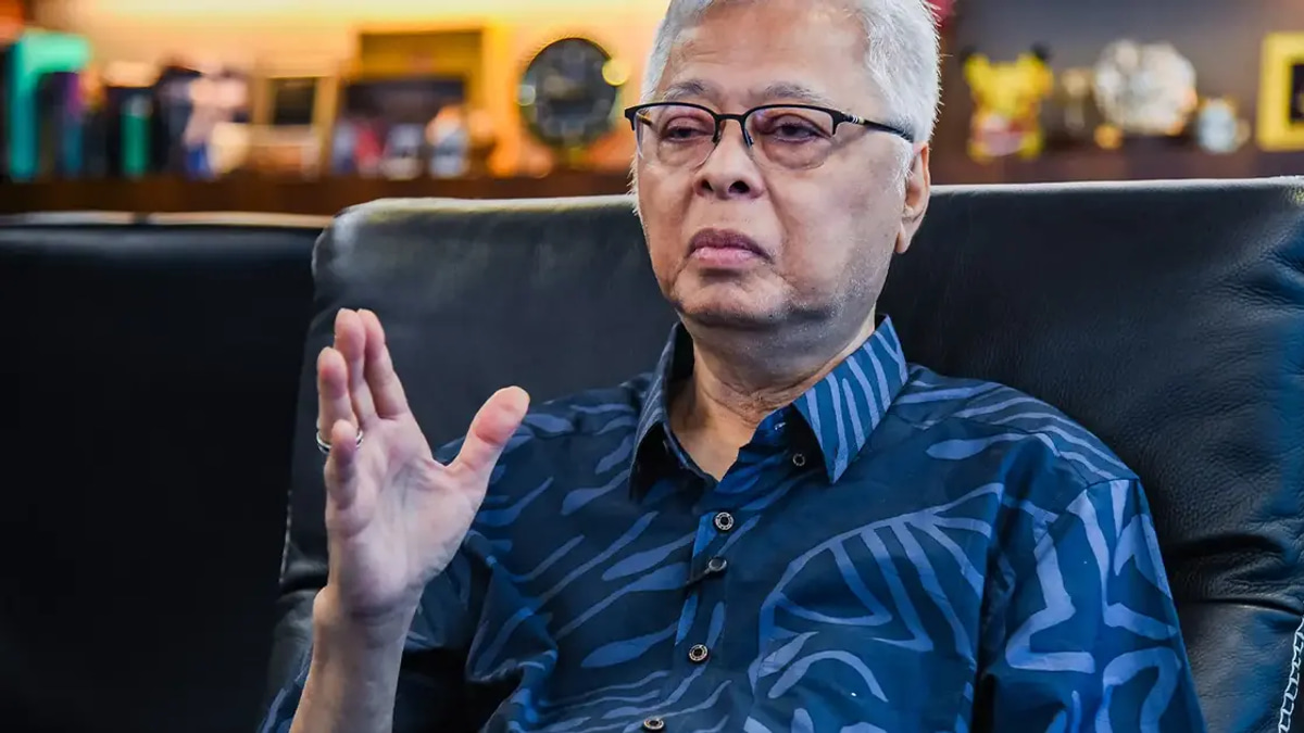 Court Adjourns Ismail Sabri's Case as Former PM Prepares for Heart Surgery