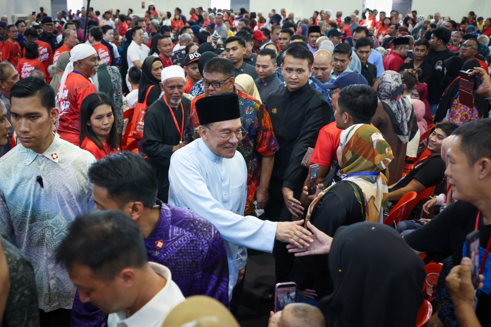 Anwar Undergoes Specialist Medical Observation, PMO Confirms Two-Day Assessment Period