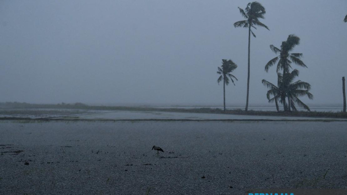Thunderstorms to Batter Six States and Labuan This Afternoon
