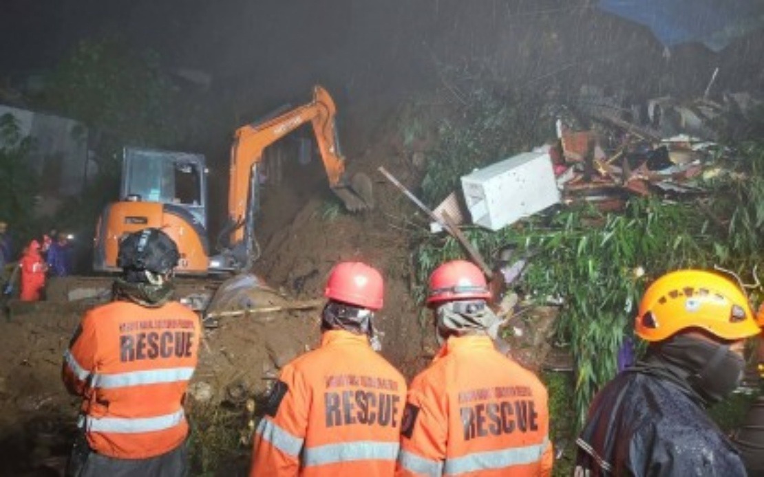 Philippines Reels From Twin Tropical Storms: 19 Dead, 2.2 Million Affected
