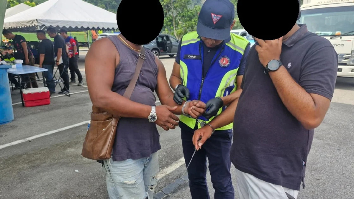 Timber Lorry Driver Arrested for Drug Offences at Gombak Toll Plaza