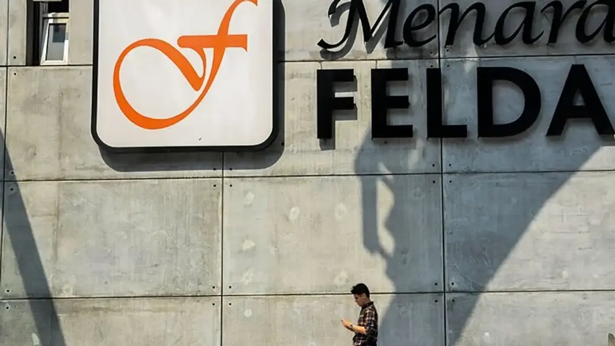 Anwar: Mismanagement and Political Interference Depleted Felda's Coffers by Nearly RM10 Billion