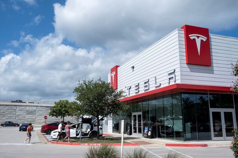 US Safety Board Opens Investigation into Fatal Tesla Crash in Texas; Family Sues