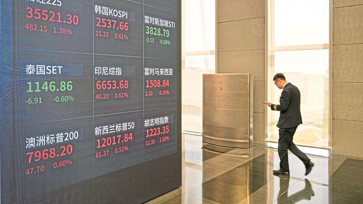China's Property Overhaul Hammers Developer Stocks as Beijing Reshapes Home Sales Model