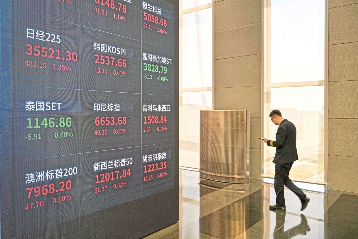 China's Property Overhaul Hammers Developer Stocks as Beijing Reshapes Home Sales Model