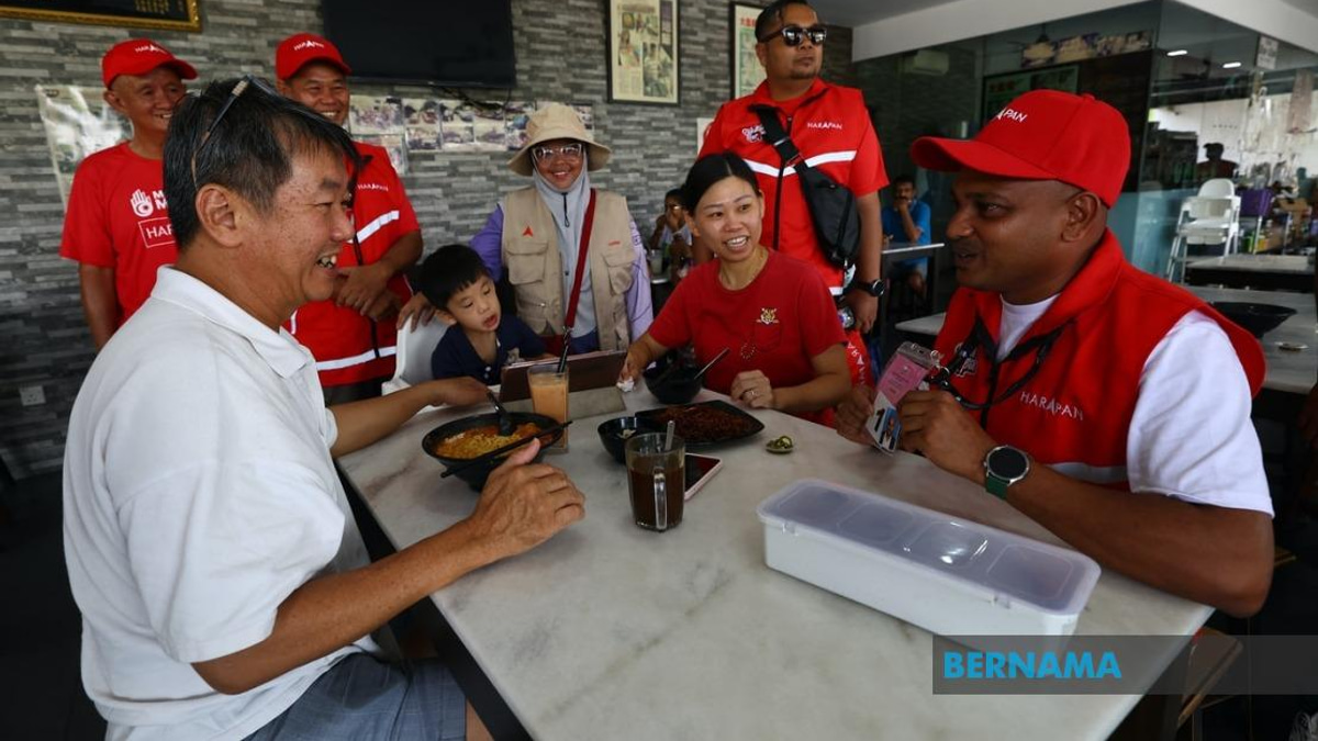 Guna Balakrishnan Ramps Up Final Campaign Drive in Layang-Layang as Johor Polls Near