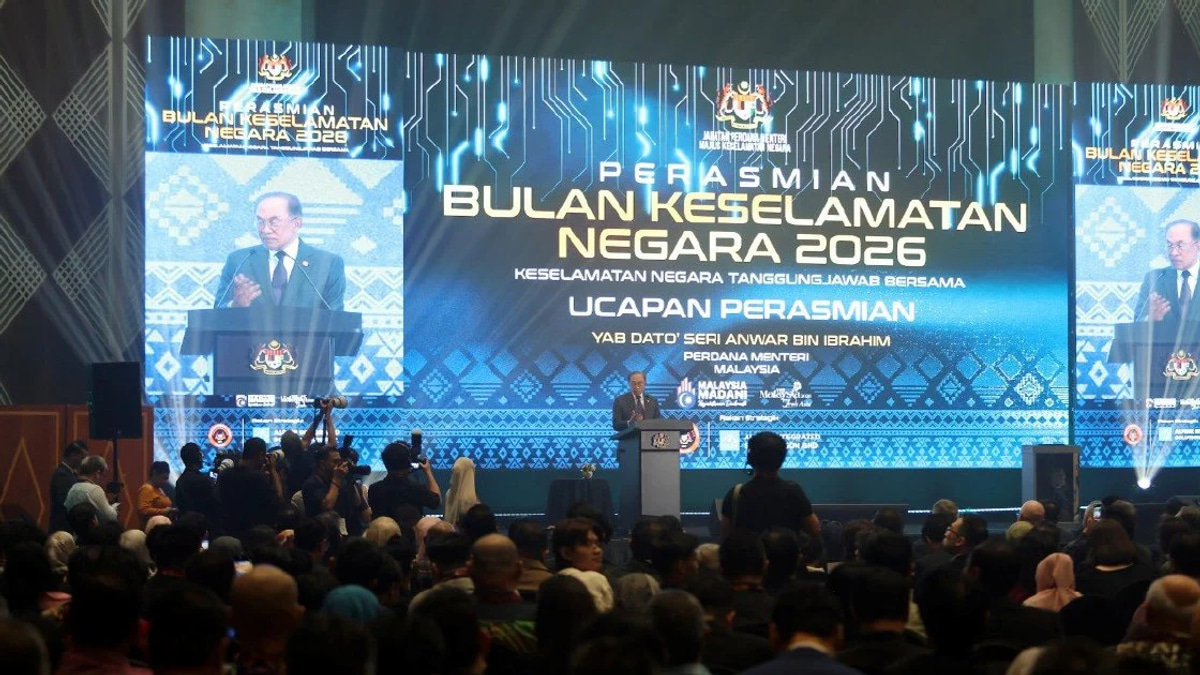 Anwar warns against old racial divisions ahead of Johor elections
