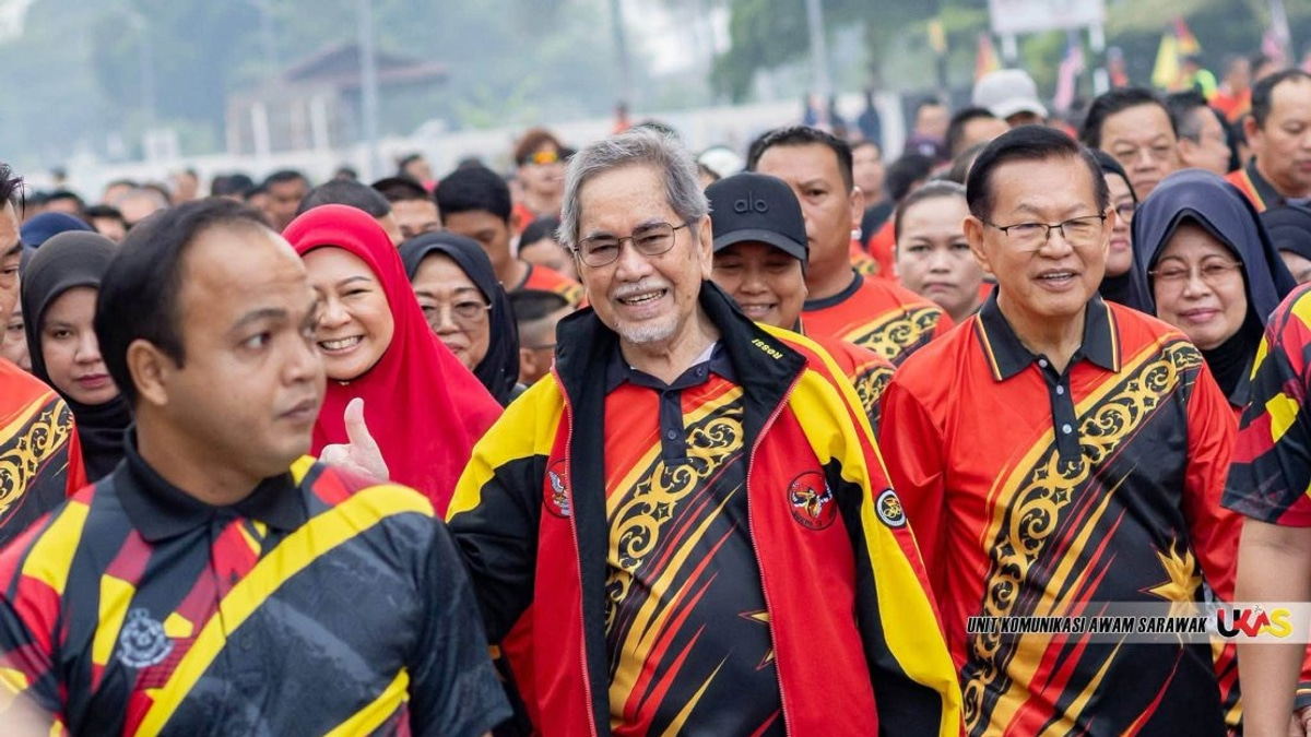 Over 10,000 Sarawakians March in Sibu Unity Walk Celebrating State Day