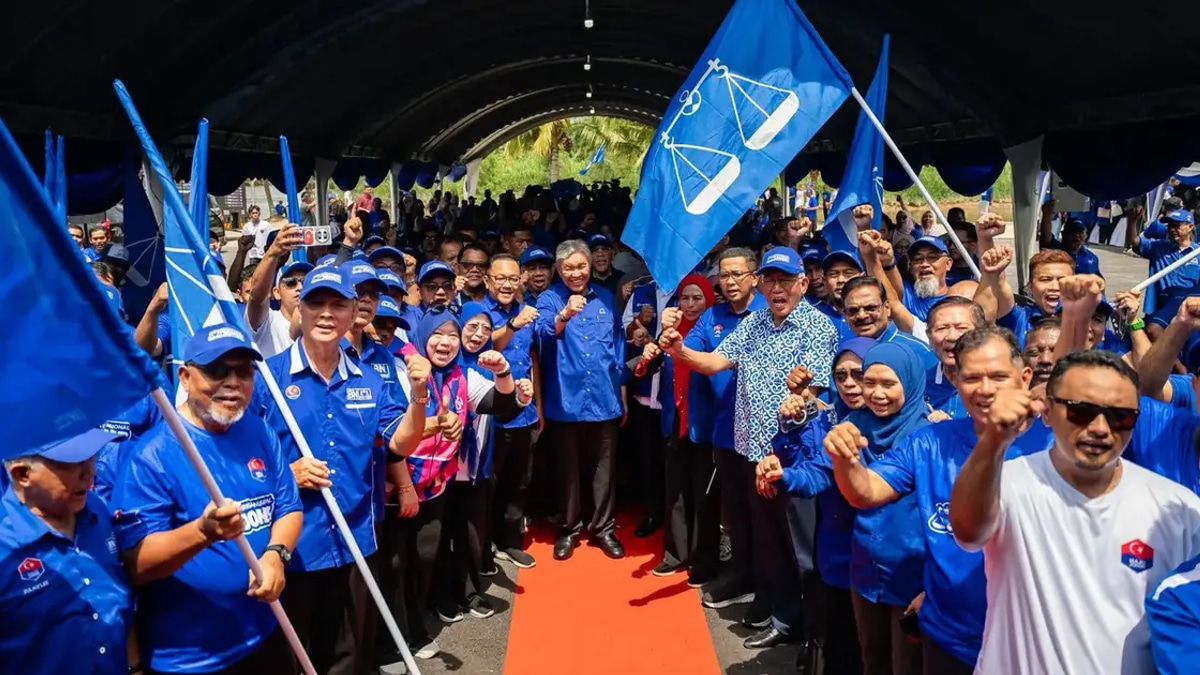 Zahid banks on PAS voter backing to secure 56 BN wins
