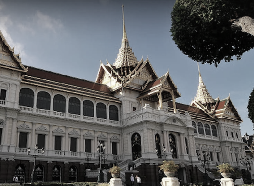 Thai Court Imprisons Man for 18 Months Over Royal Defamation Facebook Comment