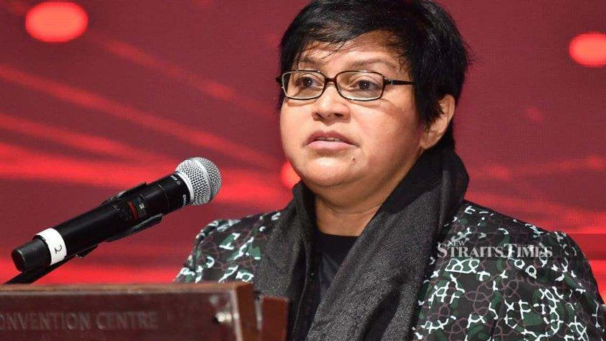 Johor Coalition Talks Must Wait Until After Election Results, Says Azalina
